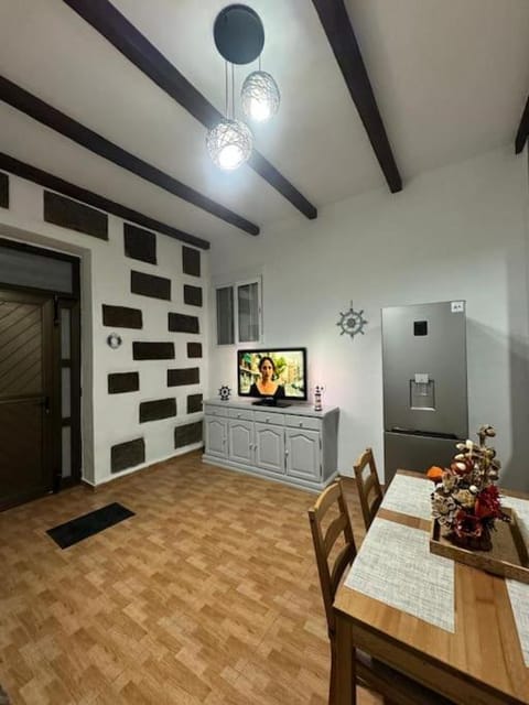 TV and multimedia, Dining area