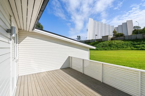 Property building, Day, Garden, View (from property/room), Balcony/Terrace, Garden view