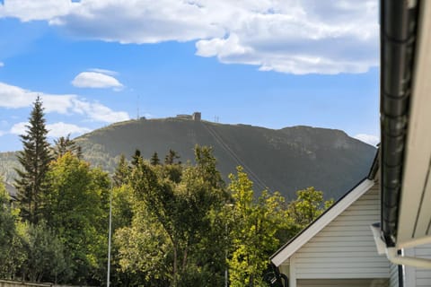 Spring, Day, Natural landscape, Mountain view