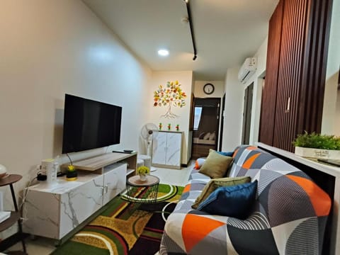 Luxury 2 BR condo unit near NAIA Apartment hotel in Las Pinas