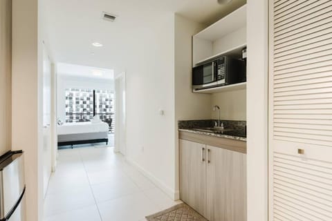 Wonderful Studio Apartment in Downtown Doral Apartment in Doral