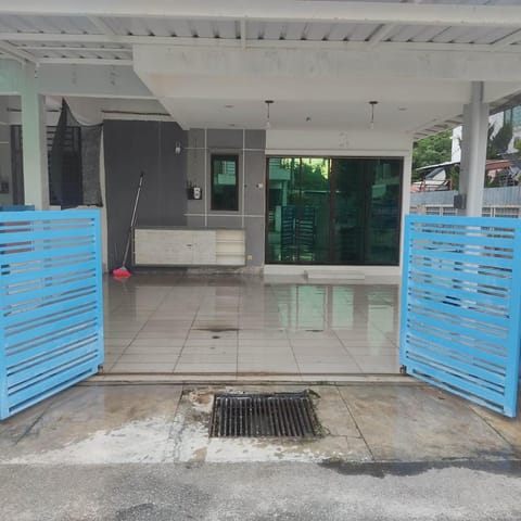 WeJDAN TWO POINT O WHOLE HOUSE BALIK PULAU, PENANG ISLAND House in Bayan Lepas