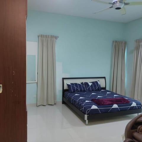 WeJDAN TWO POINT O WHOLE HOUSE BALIK PULAU, PENANG ISLAND House in Bayan Lepas