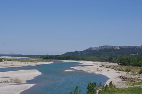 Nearby landmark, Off site, Natural landscape