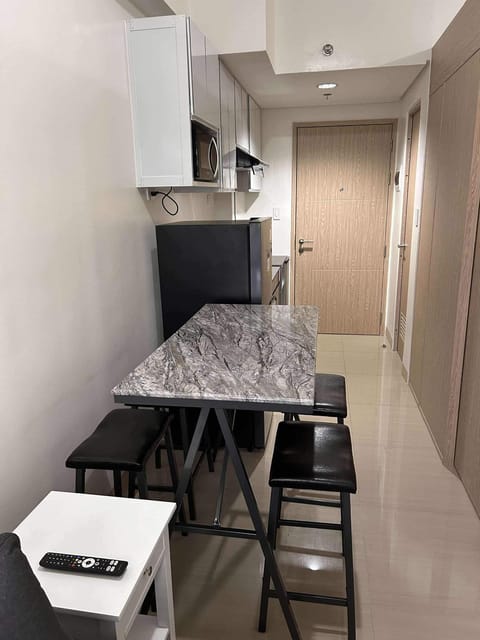 Newly Build Condo Unwind in Style Apartment in Muntinlupa