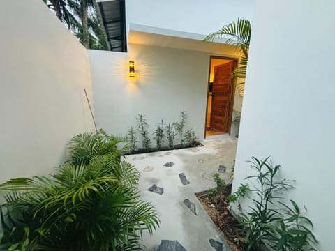 Facade/entrance, Garden