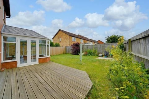 Property building, Garden, Garden view