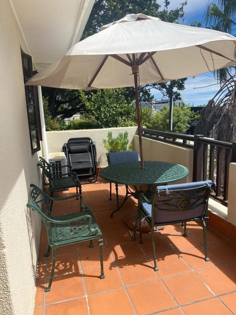 Bakoven Cottage House in Camps Bay