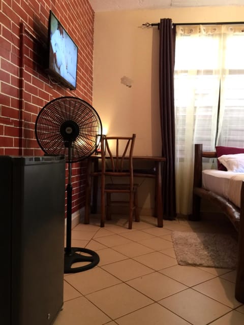 Living room, Seating area, air conditioner