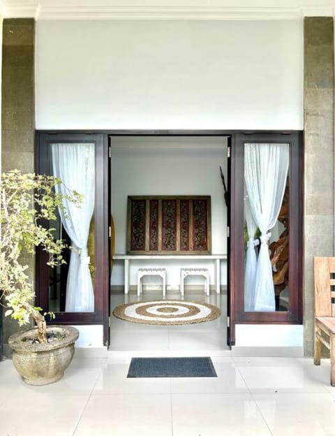 Canggu Surf Villa Villa in North Kuta