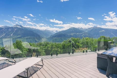 4BDR Alpine Chalet with Game room and Sunny terrace Villa in Crans-Montana