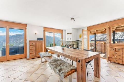 4BDR Alpine Chalet with Game room and Sunny terrace Villa in Crans-Montana