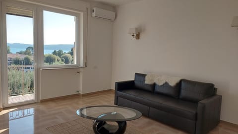 Margot Perfect House Apartment in Trevignano Romano