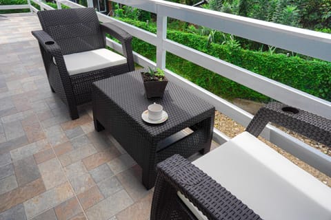 Patio, Day, View (from property/room), Balcony/Terrace, Living room, Seating area