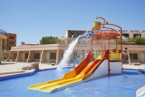 Vintro Inn - Nozha Aqua Park Hotel in South Sinai Governorate