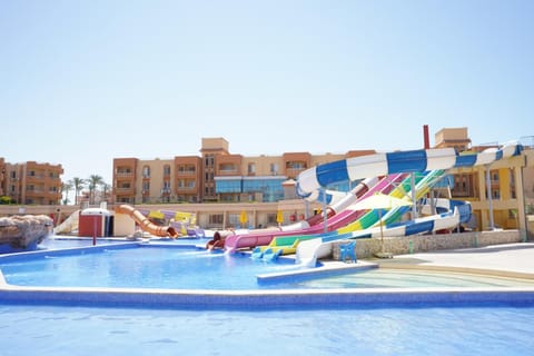 Vintro Inn - Nozha Aqua Park Hotel in South Sinai Governorate