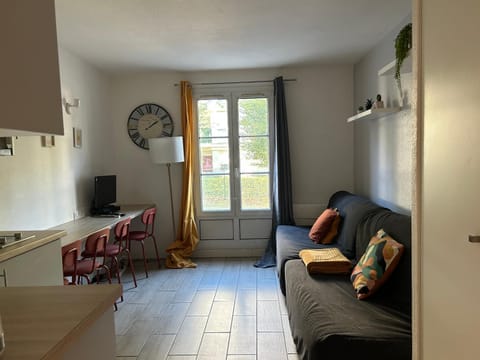 Le Charmant - 10 min Disney - 3 min Gare Apartment in Bussy-Saint-Georges