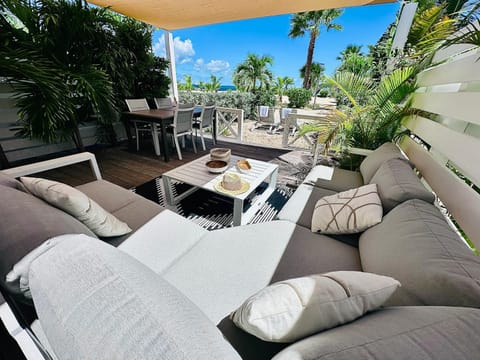 Shell Beach Splendide 2 chambres sur la plage Apartment in Sint Maarten