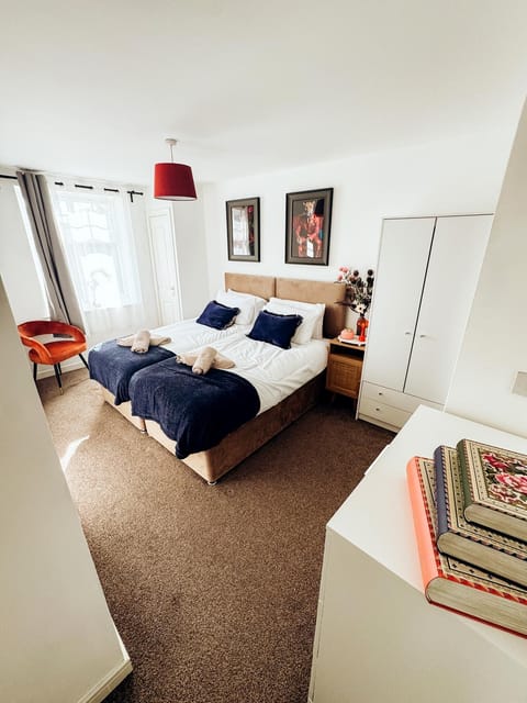 Bromley Stylish Modern Escape 2 Bed Apartment Apartment in Bromley