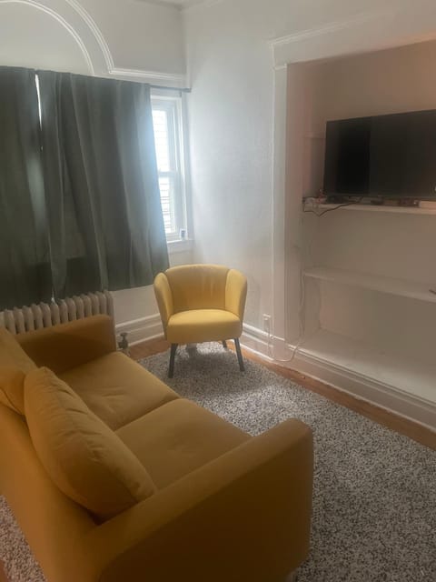 TV and multimedia, Living room, Seating area, Internal: Not applicable to any particular room