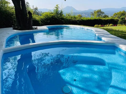 Garden, Hot Tub, Swimming pool