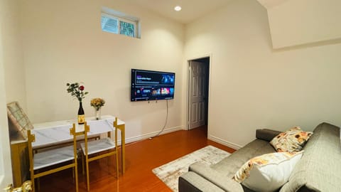 TV and multimedia, Dining area