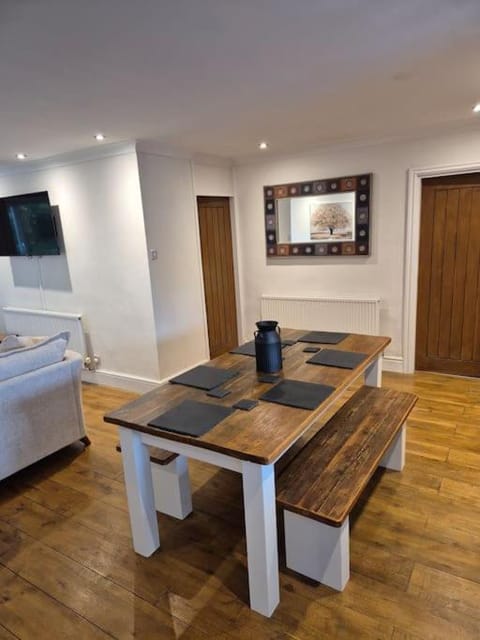 Top Floor Penthouse suite Near NEC BHX HS2 Apartment in Metropolitan Borough of Solihull