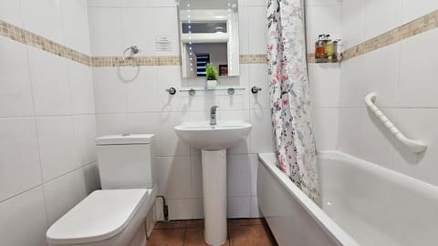 Newly renovated Studios & Ensuite Rooms! - Camberwell Apartment in London Borough of Southwark