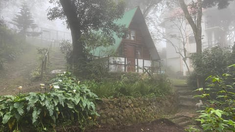 Cabañita del bosque de la cumbre de san Bartolo Milpas Altas House in Sacatepéquez Department