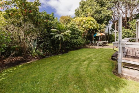 Reach the Beach House in Taranaki, New Zealand