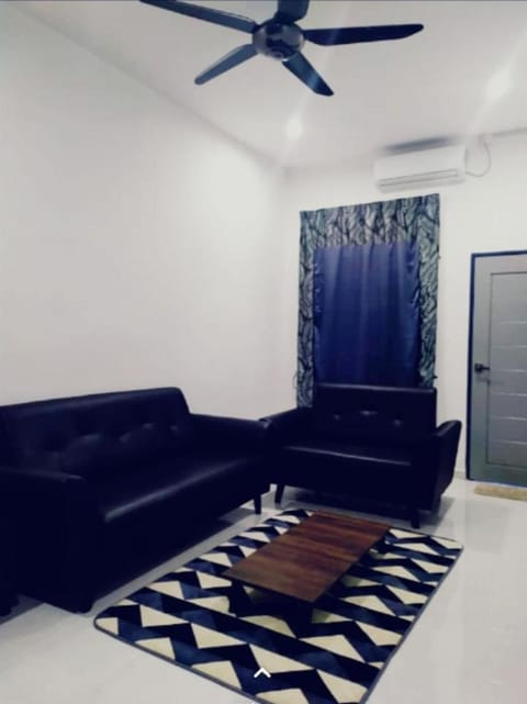 Eryna HOMESTAY KEMAMAN Apartment in Terengganu, Malaysia