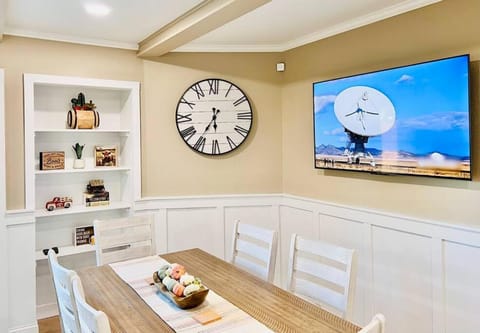 TV and multimedia, Dining area