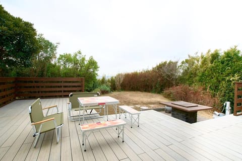 Garden, Balcony/Terrace