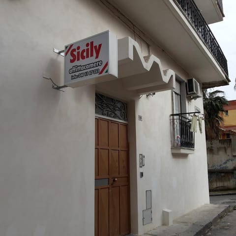 Sicily Guest House Bed and Breakfast in Gela