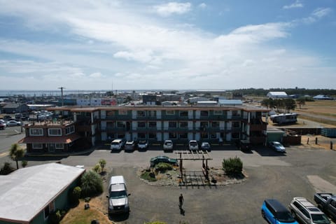 Property building, Street view, Parking