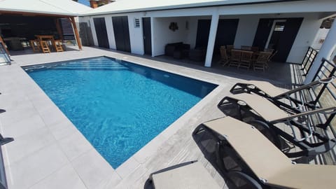 Patio, Pool view, Swimming pool, Swimming pool, sunbed