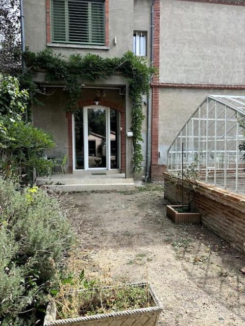 Studio terrasse Villa Odette Apartment in Toulouse