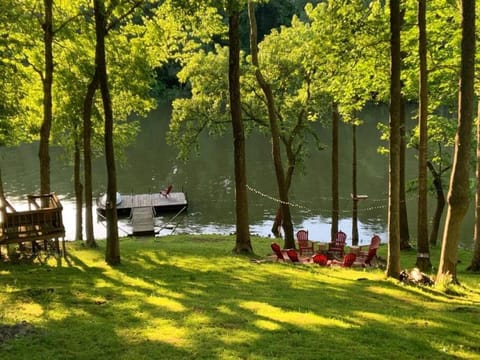 Natural landscape, Activities, Seating area, Lake view, fireplace