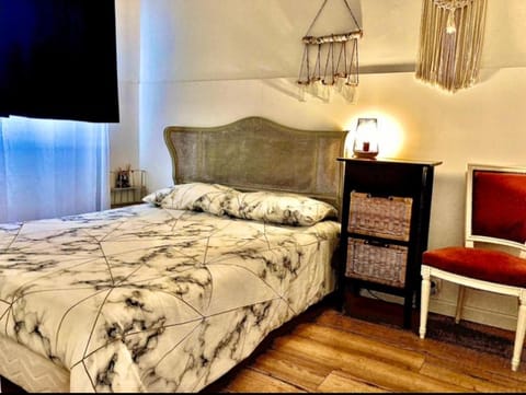 Chambre 1er étage Bed and Breakfast in Canet-en-Roussillon