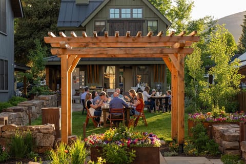 Academy Place | Glacier Lily Haus in Crested Butte