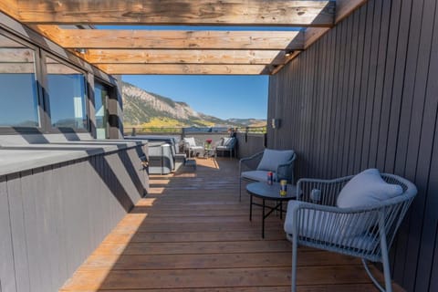 Academy Place | Wild Iris Haus in Crested Butte