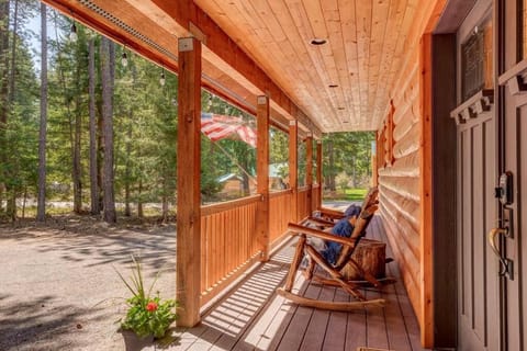 Patio, Natural landscape, View (from property/room), Balcony/Terrace