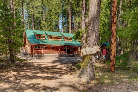 Property building, Day, Natural landscape