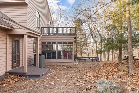 Whispering Elm with Wintergreen Advantage House in Nelson County