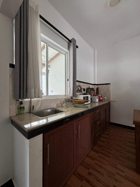 Kitchen or kitchenette, Food and drinks, stove