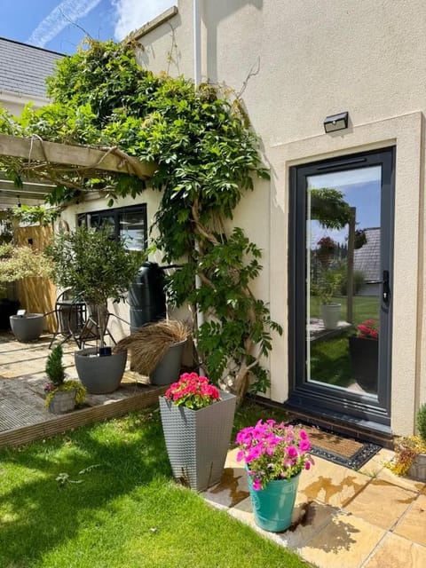 The Garden Room Apartment in Torquay