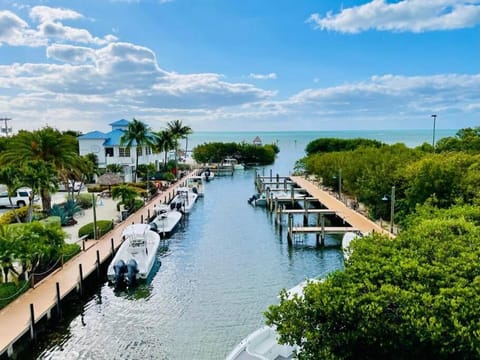 Ocean View Overlooking Marina Ocean Pointe 5305 House in Tavernier