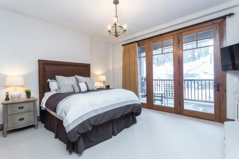 Grand Lodge - Five Bedroom #402 - Ski-in ski-out condo Apartment in Park City