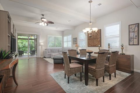 Living room, Dining area