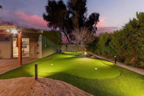 Davenport Villa - Scottsdale's Largest Hot Tub - Sportcourt House in Scottsdale